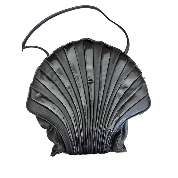Vintage BRIO! Buttery Soft Leather Scallop Shell Crossbody Bag Purse Black Korea - Picture 8 of 8